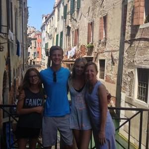 Meet your Posher, Tracy